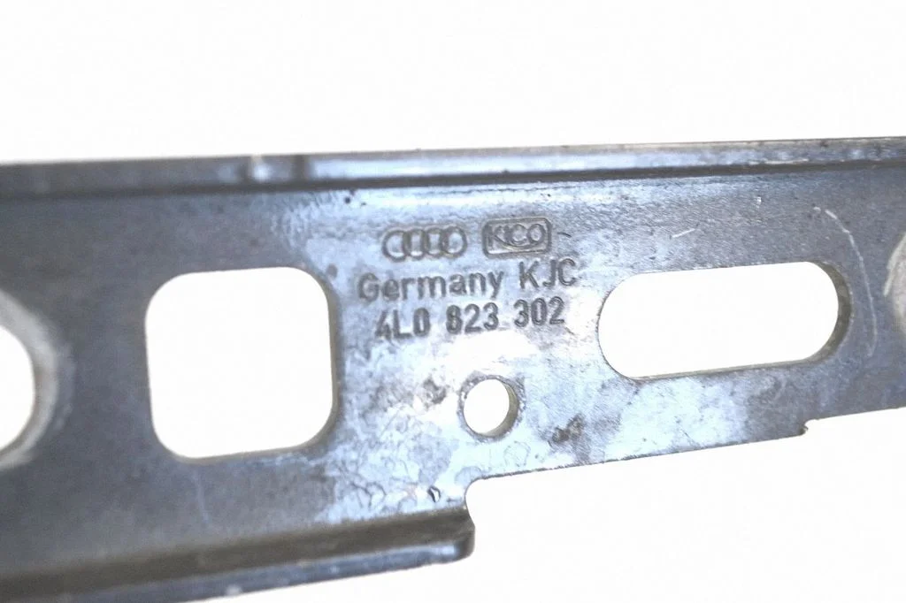 Mootorikapoti hinged – Audi Q7 4L (2005-2015)
