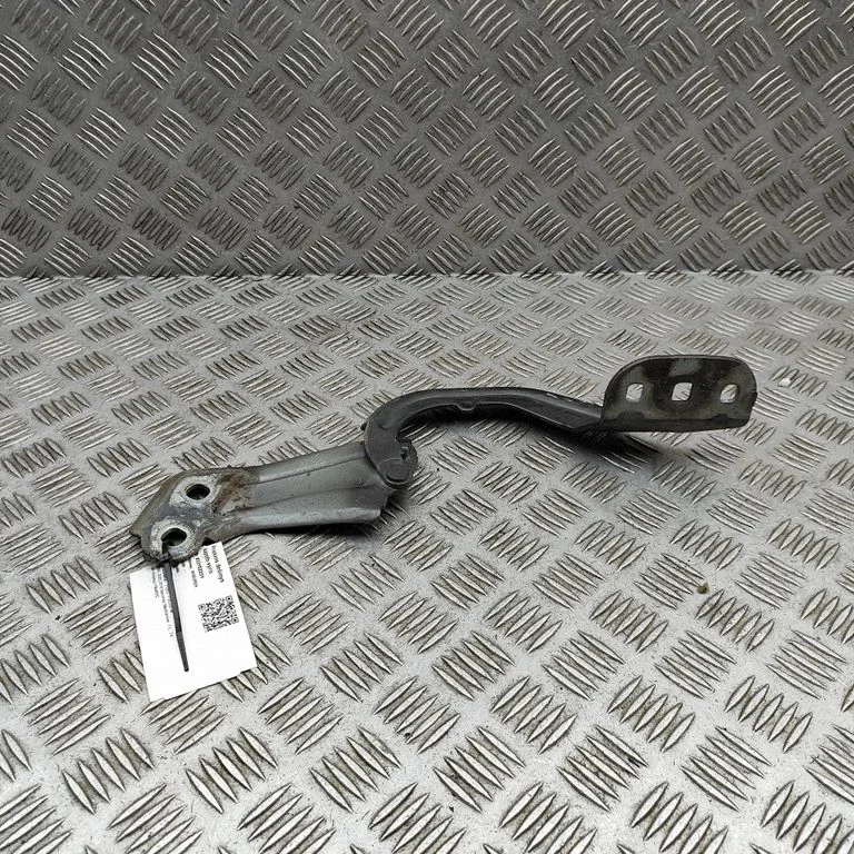 Mootorikapoti hinged – Ford Focus (2010-2017)