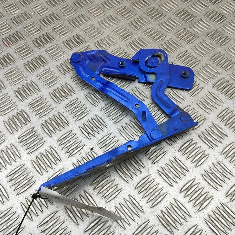 Engine bonnet/hood hinges CN1516801CC