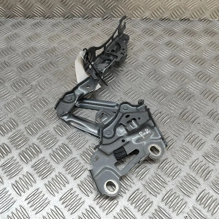 Engine bonnet/hood hinges 9883417