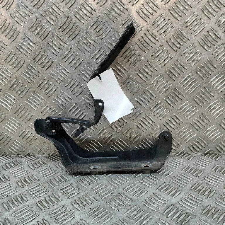 Mootorikapoti hinged 670001873