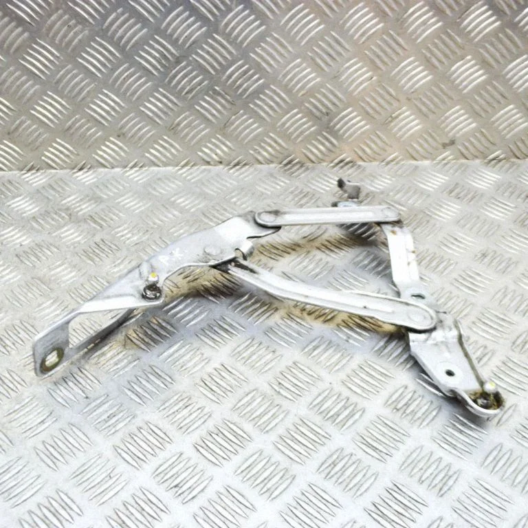 Mootorikapoti hinged 8N0823301
