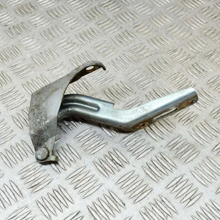 Engine bonnet/hood hinges – Honda Accord (2003-2007)