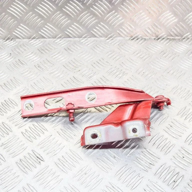 Mootorikapoti hinged 8R0823302A