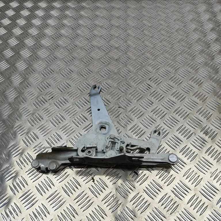 Engine bonnet/hood hinges – BMW X5 F15 (2013-2017)