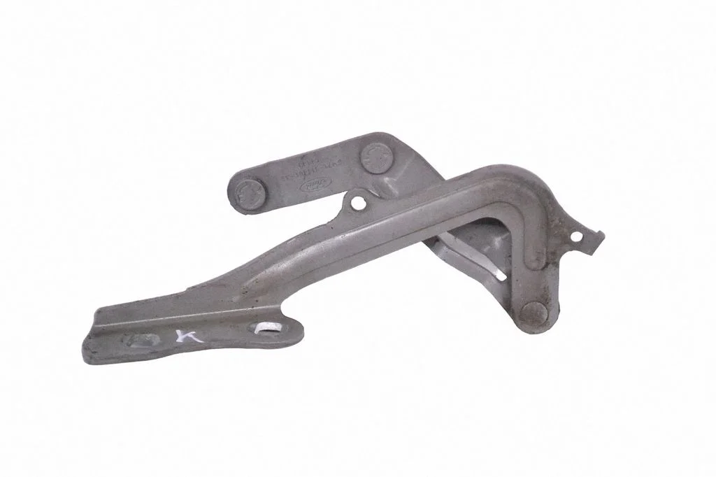 Motora pārsega eņģe (-es) 6M21U16801AB