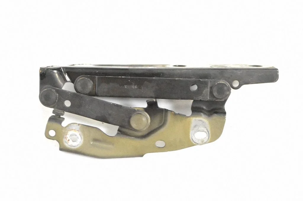 Mootorikapoti hinged – parem