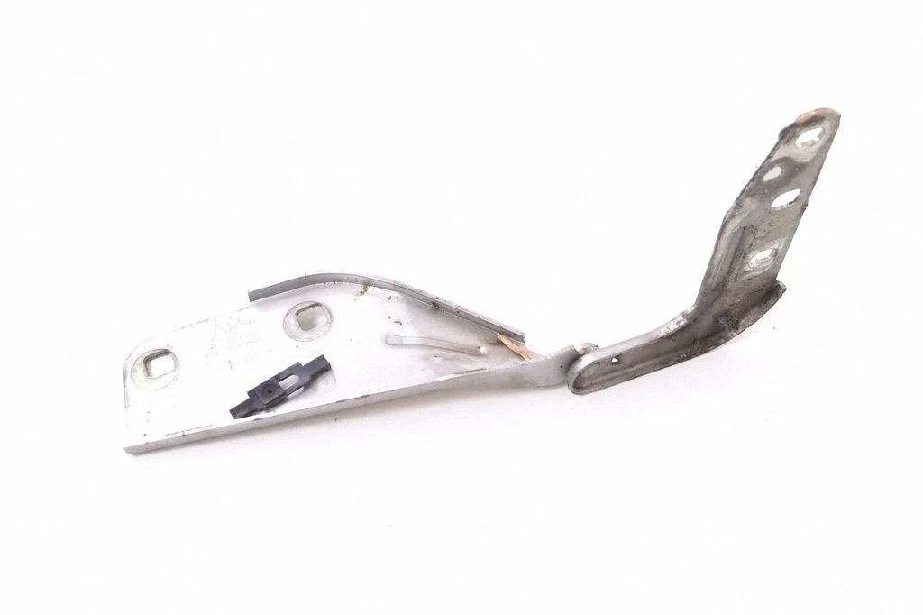 Engine bonnet/hood hinges – Porsche Cayenne (9PA) (2002-2010)