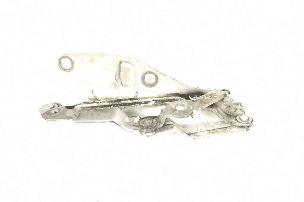 Motora pārsega eņģe (-es) 8J0823302H