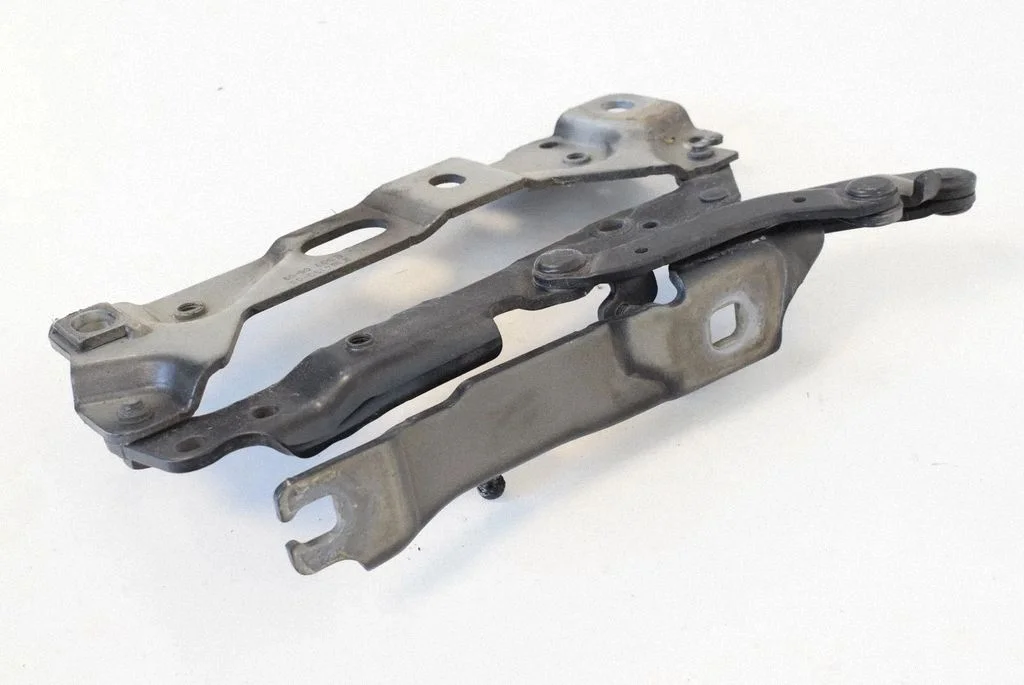 Mootorikapoti hinged – BMW 7-seeria F01 F02 F03 F04 (2008-2016)
