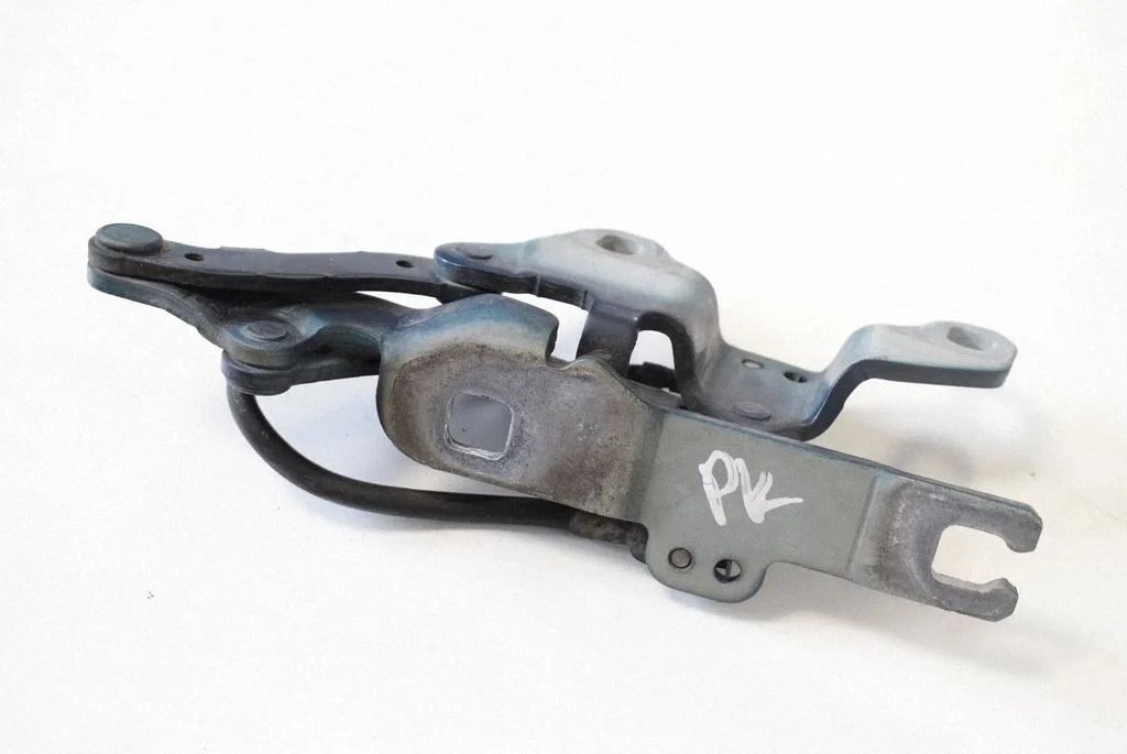 Engine bonnet/hood hinges – BMW 3 Series E92 E93 (2005-2014)