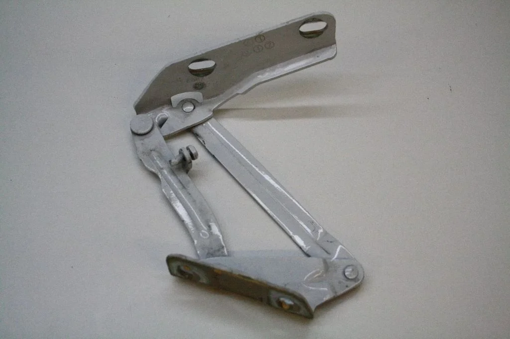 Mootorikapoti hinged – Mercedes-Benz Sprinter W906 (2006-2018)