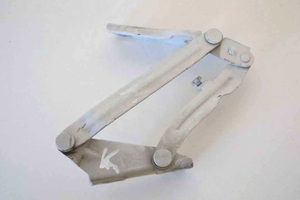 Mootorikapoti hinged – Mercedes-Benz Sprinter W906 (2006-2018)