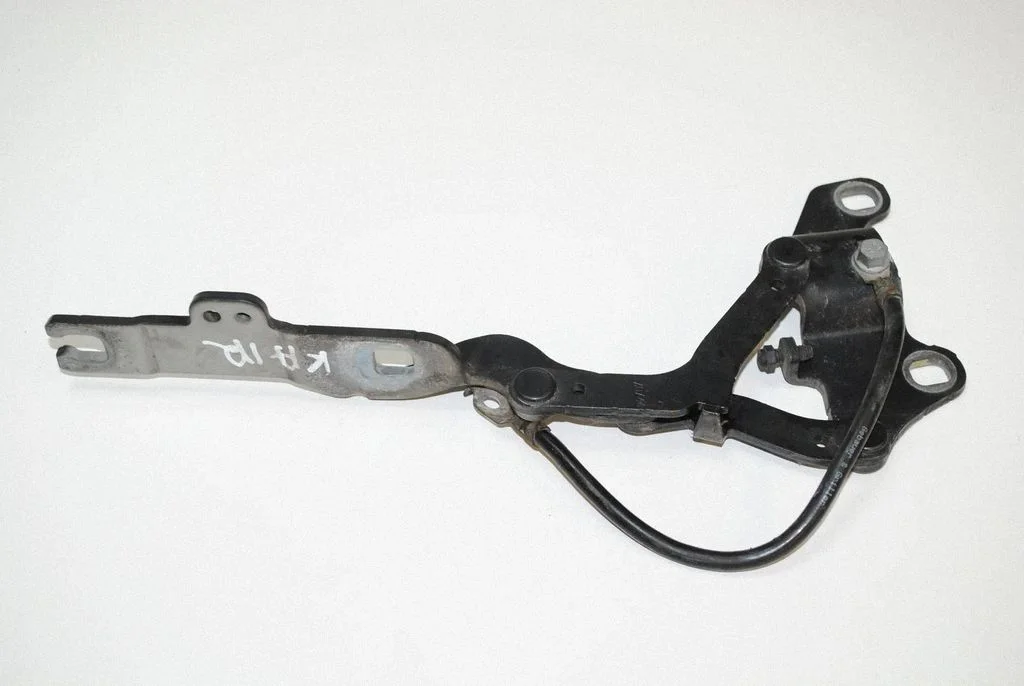 Engine bonnet/hood hinges – BMW 3 Series E92 E93 (2005-2014)