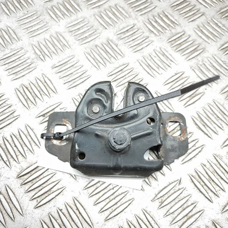 Engine bonnet/hood lock/catch 5020846AA