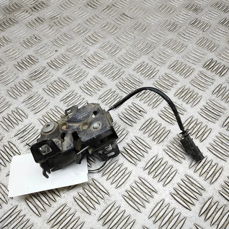 Motora pārsega slēdzene 50547307