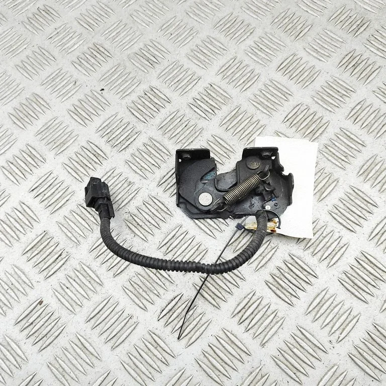 Motora pārsega slēdzene 65601JF00B