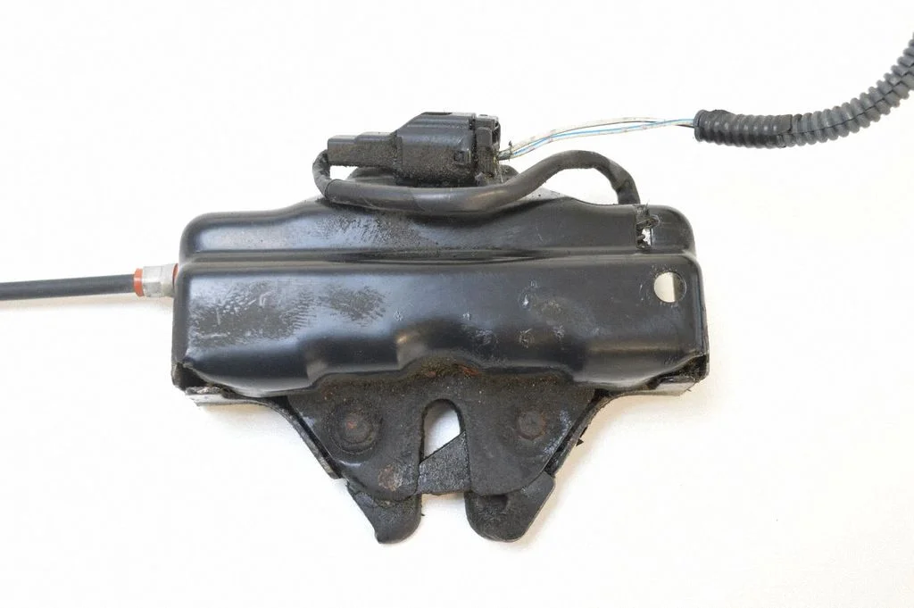 Mootorikapoti lukk – Lexus GS 300 350 430 450H (2005-2012)