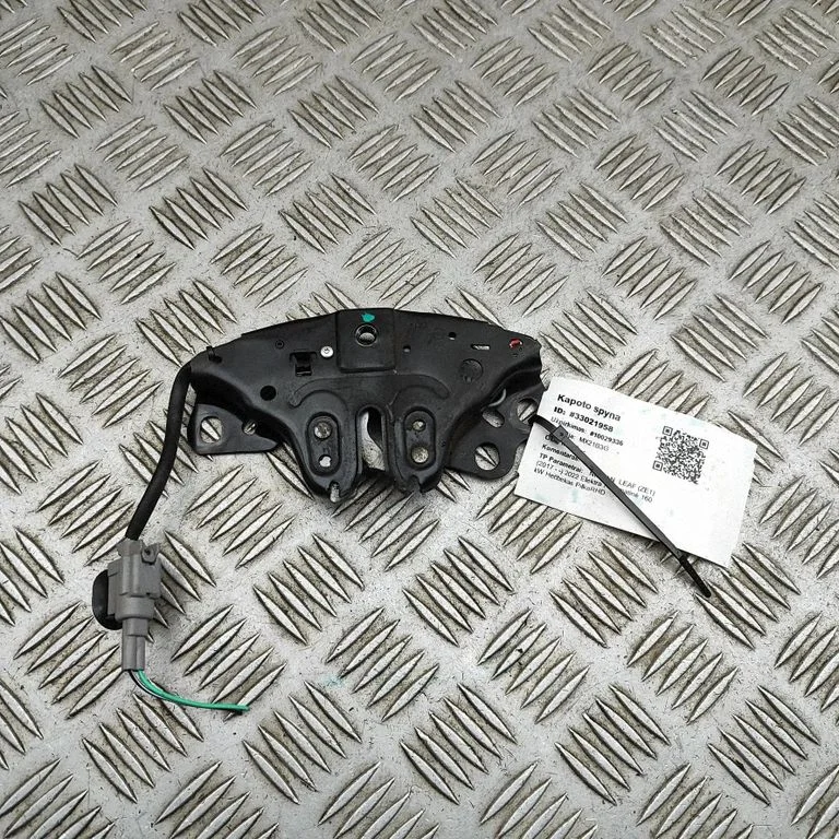 Motora pārsega slēdzene 656013NM0B