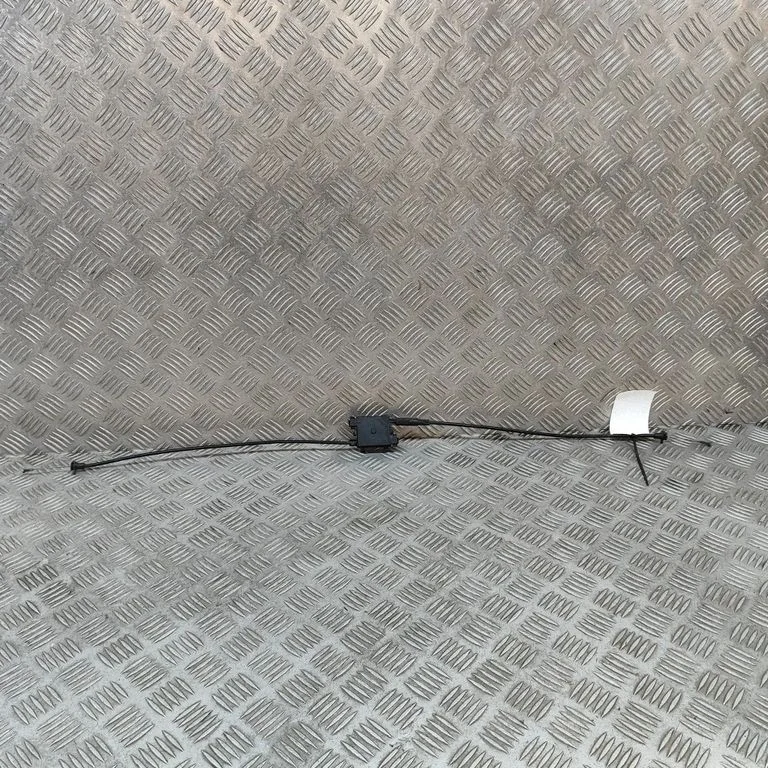 Motora pārsega slēdzenes atvēršanas trose 4G0823531A