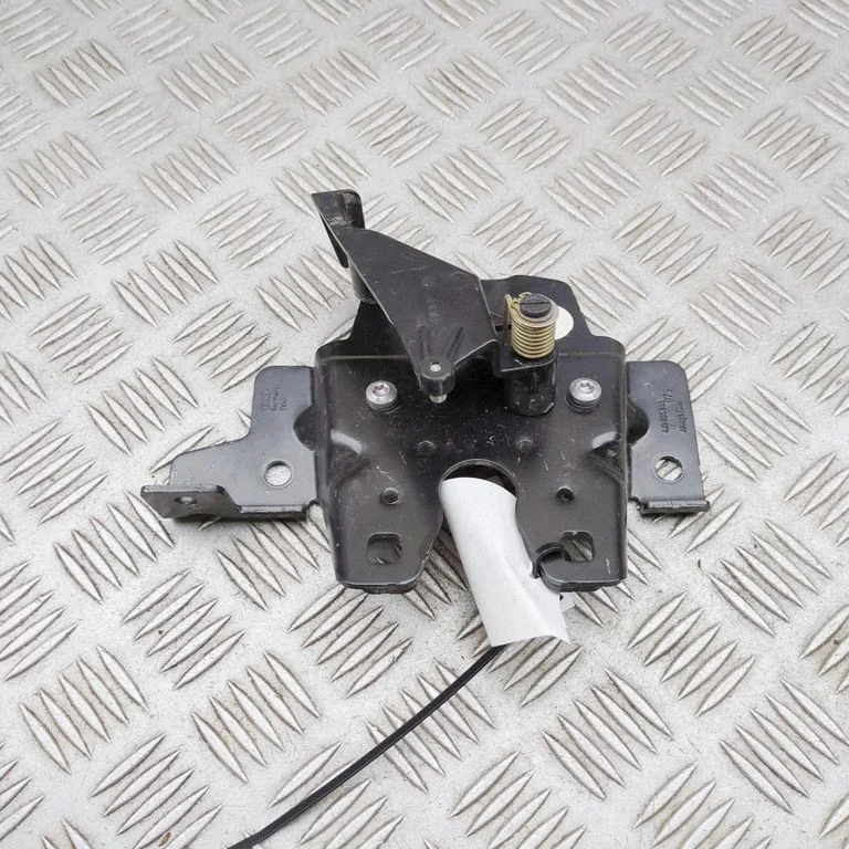Mootorikapoti luku aas 4J3805360