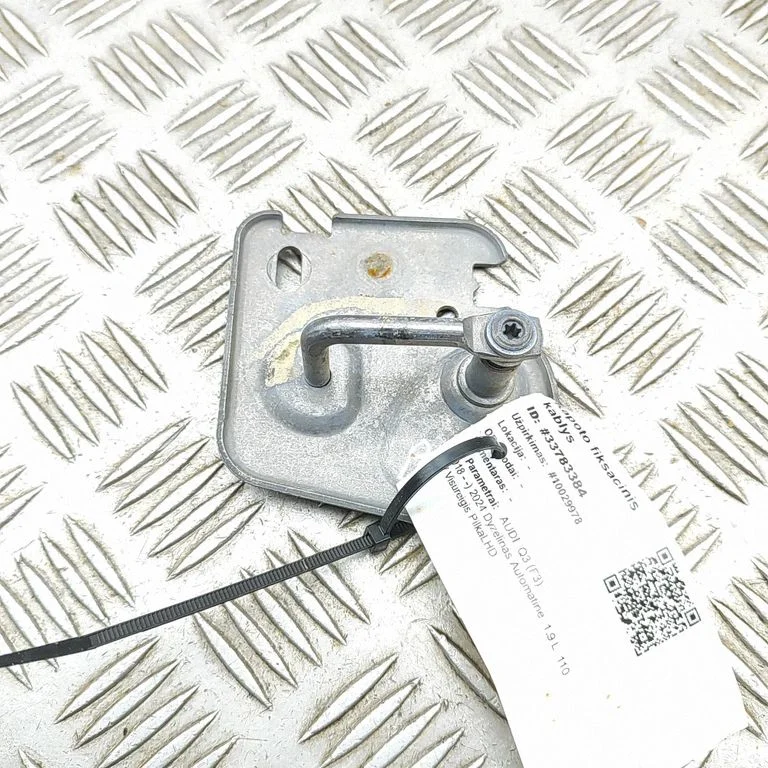 Mootorikapoti luku aas 81A823186B