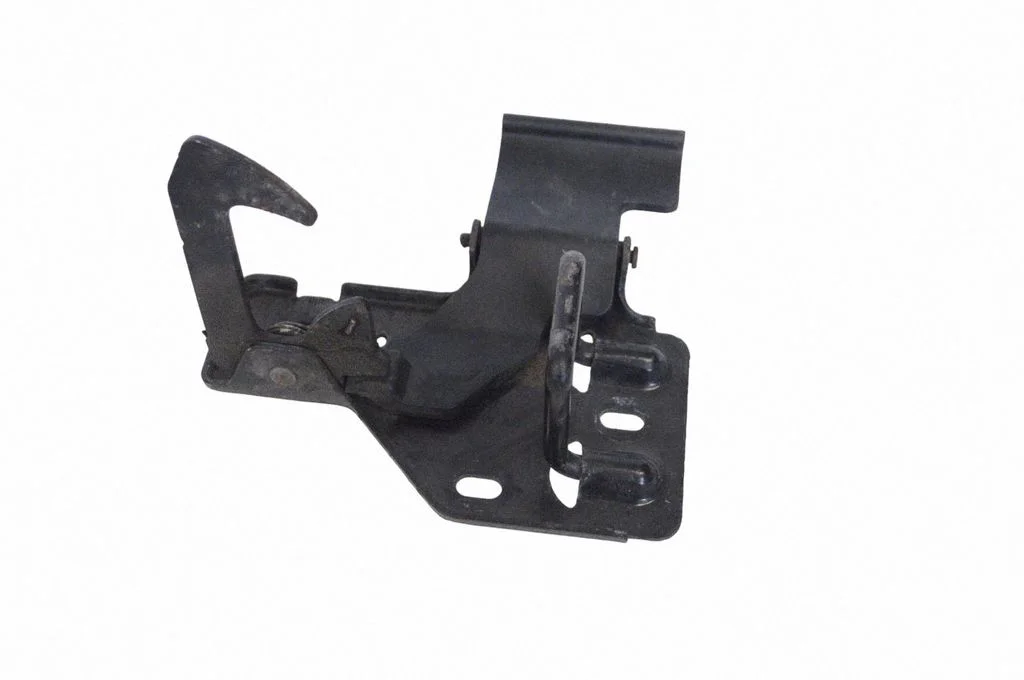 Motora pārsega slēdzenes cilpa 5Q0823480B
