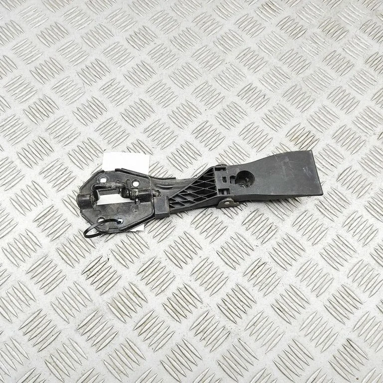 Engine bonnet/hood lock/latch loop/hook 4G8823480C