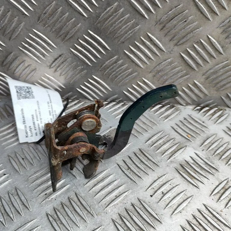 Engine bonnet/hood lock/latch loop/hook – BMW 7 Series E38 (1993-2001)