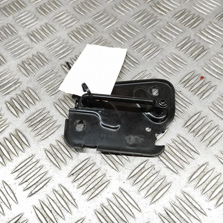 Engine bonnet/hood lock/latch loop/hook 8V0823185C – Audi RS3 (2015-2019)