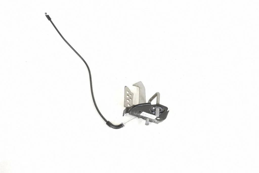 Engine bonnet/hood lock/latch loop/hook – BMW 5 Series GT F07 (2010-2017)