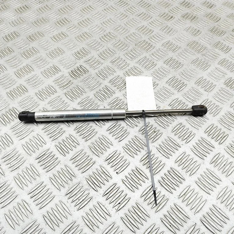 Siłownik maski 4C4316C826AB