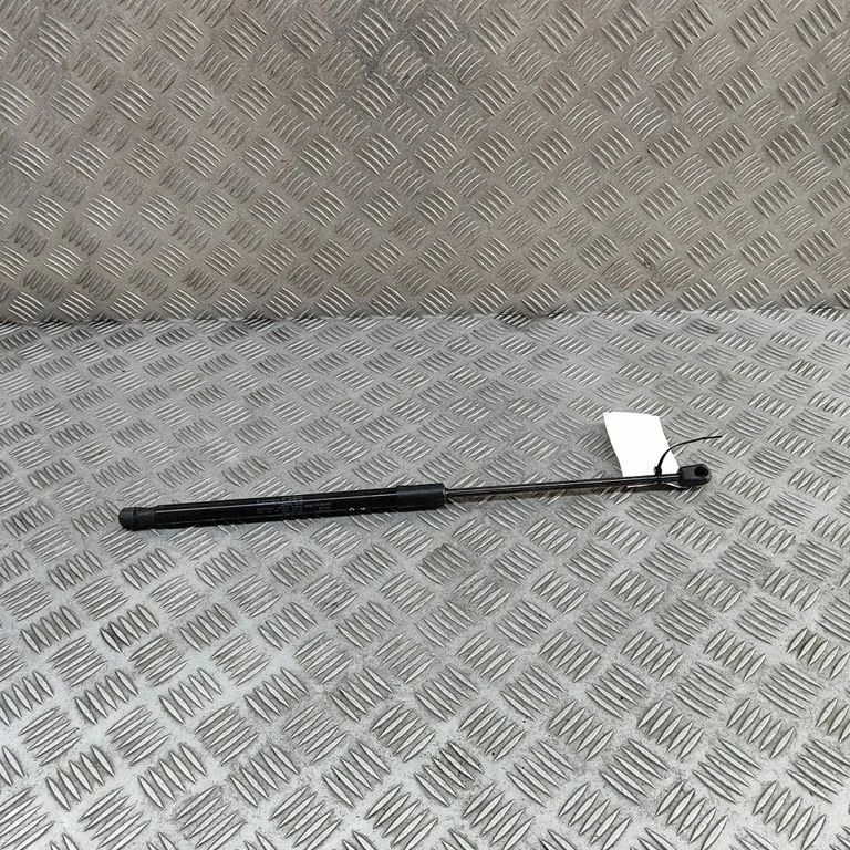 Mootorikapoti amortisaator – Polestar 2 (2020-)