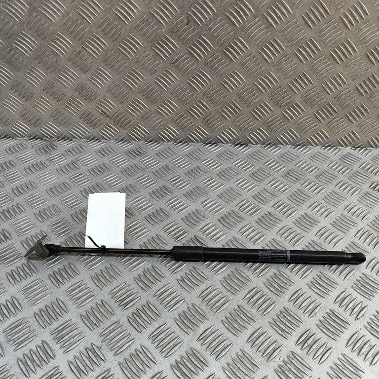 Motora pārsega amortizators 31468172