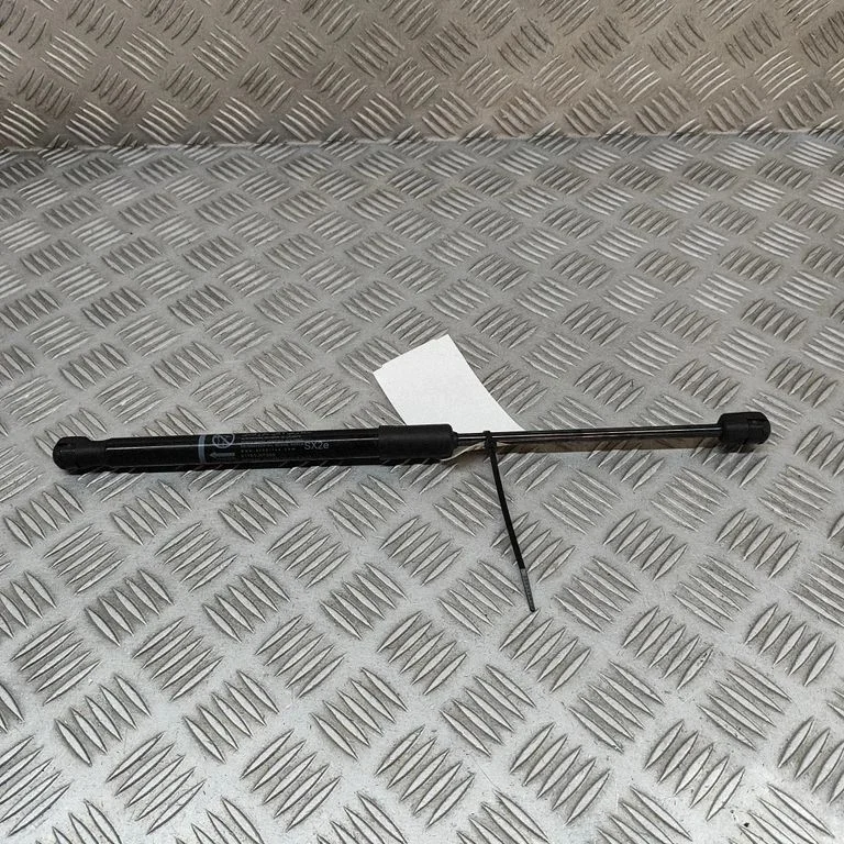 Motora pārsega amortizators 81161HF000