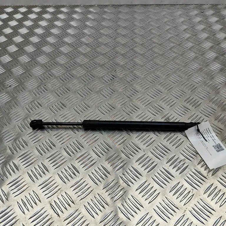 Front bonnet/hood damper/strut – BMW X5 F15 (2013-2017)