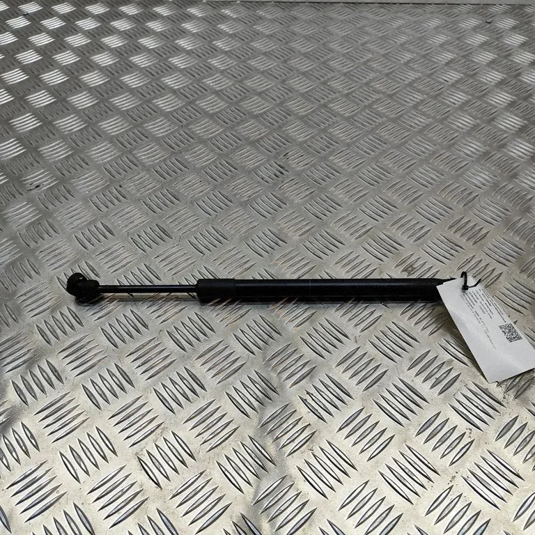 Front bonnet/hood damper/strut – BMW X5 F15 (2013-2017)