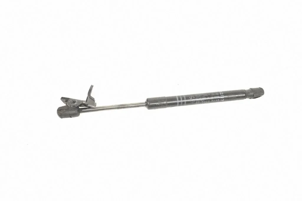 Mootorikapoti amortisaator – BMW 6-seeria F12 F13 (2010-2018)