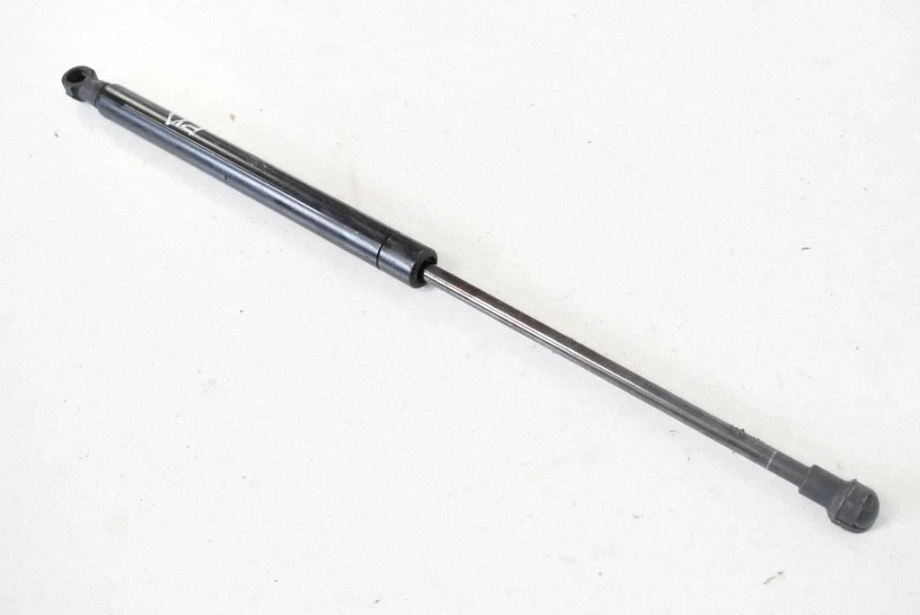 Mootorikapoti amortisaator – Land Rover Range Rover Sport L320 (2005-2013)