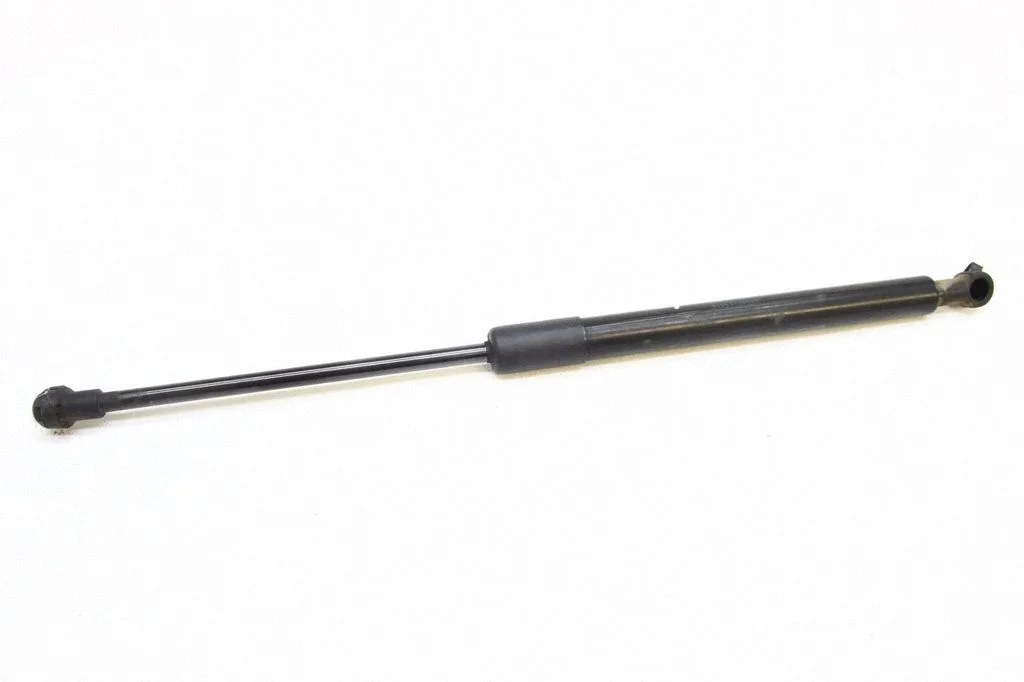 Motora pārsega amortizators – BMW 3. sērija E90 E91 (2005-2012)
