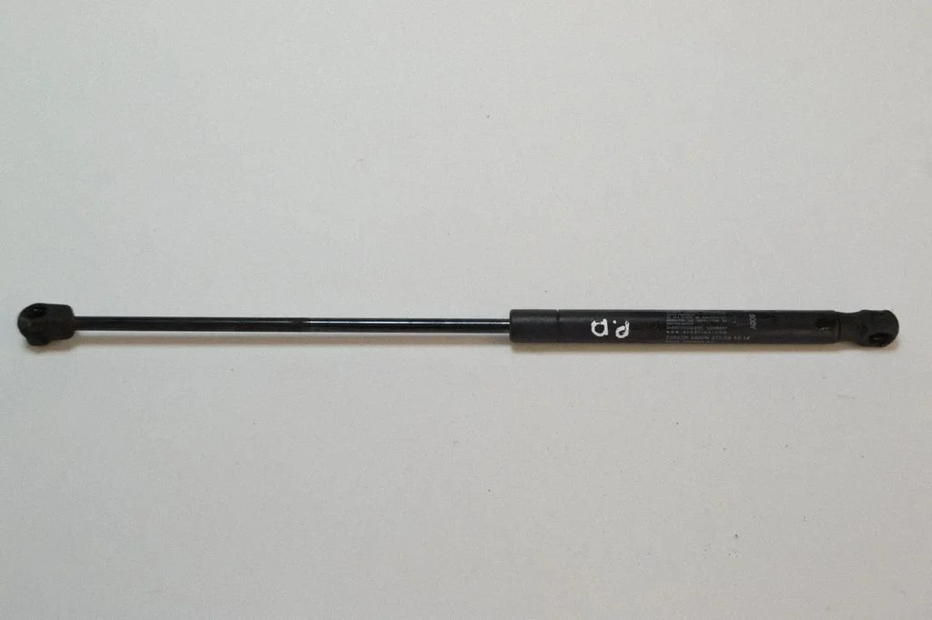 Motora pārsega amortizators 8X2316C826AC