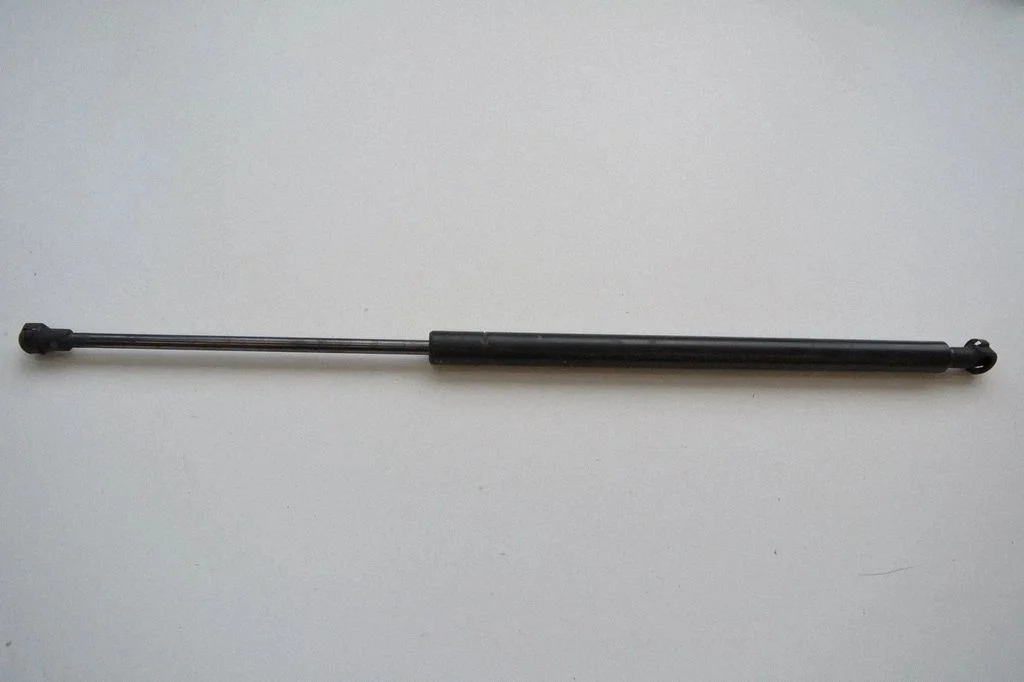 Motora pārsega amortizators – Lexus GS 300 350 430 450H (2005-2012)