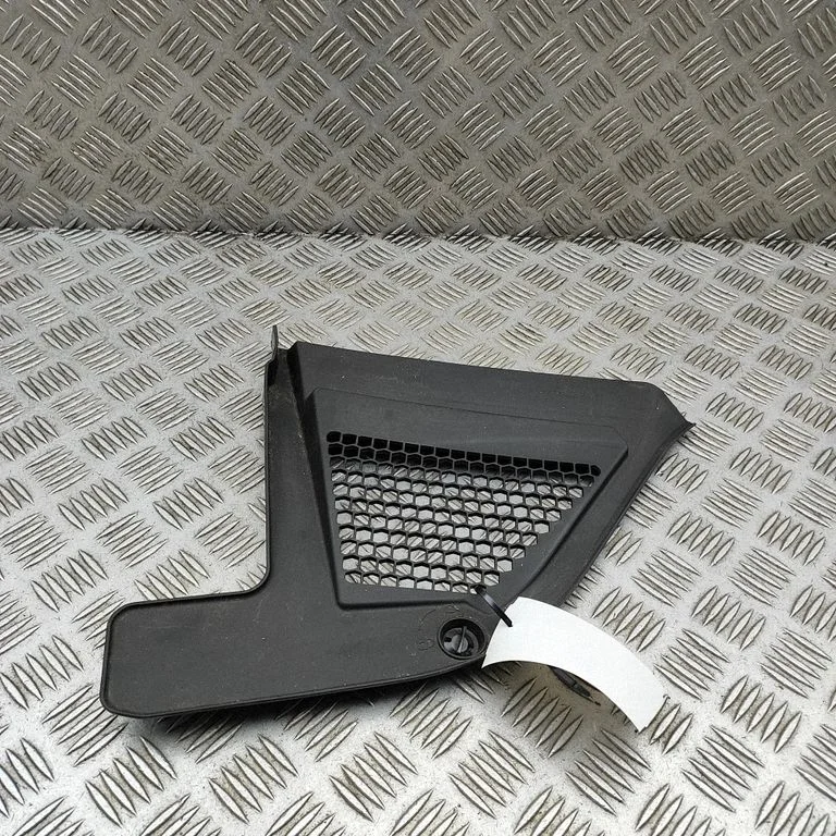 Wiper trim – BMW X6 G06 (2019-)