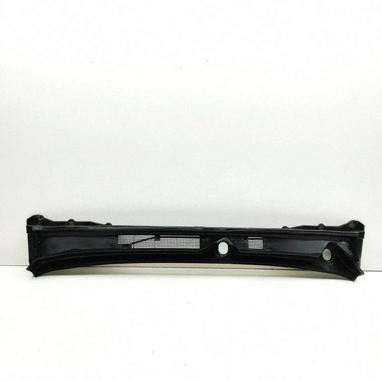 Wiper trim 668624JA0A