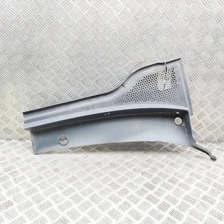 Wiper trim 3G1819402B