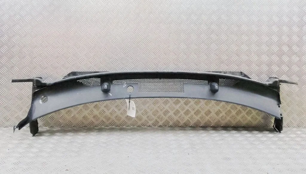 Wiper trim 86151R2000