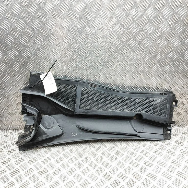 Wiper trim 9834934180