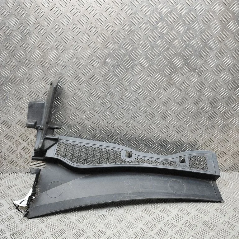 Wiper trim 9830472380