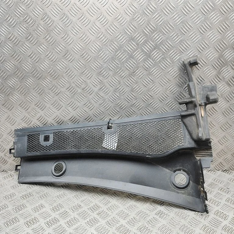 Wiper trim 9830472380