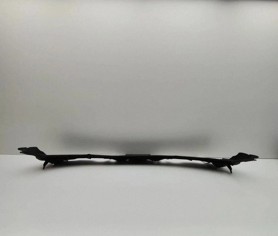 Wiper trim 7258178